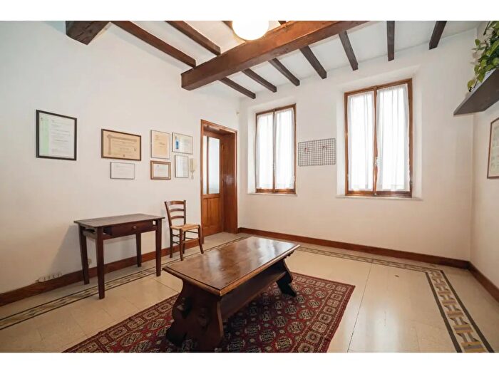 Appartamento trilocale in vendita in Via Garibaldi, Montechiarugolo