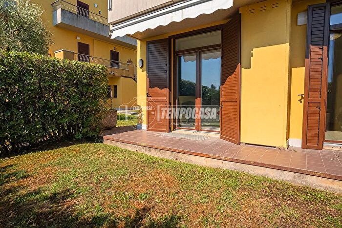 Appartamento trilocale in vendita in Via Caravaggio, Sirmione