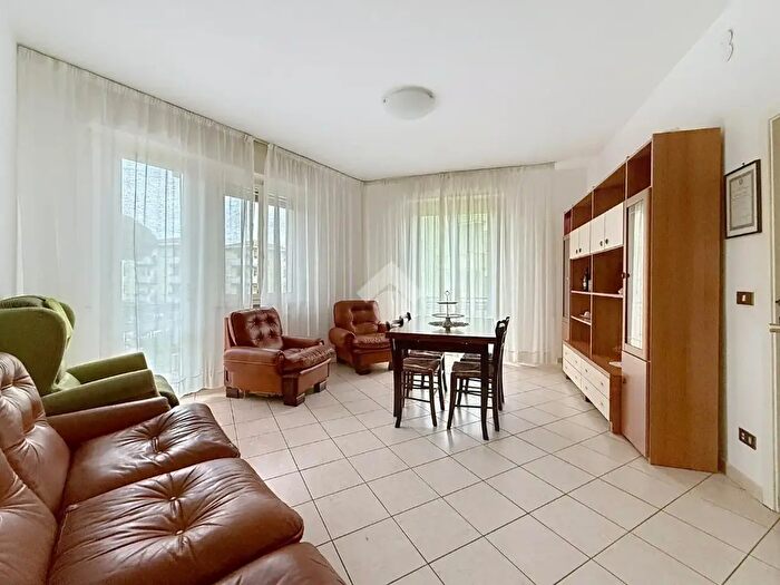 Appartamento trilocale in vendita in Via XXV Aprile, Collesalvetti