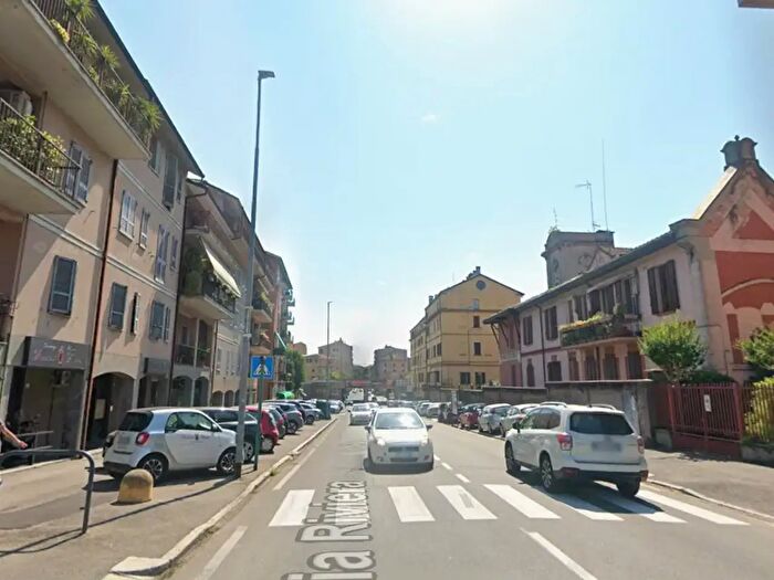 Appartamento bilocale in affitto in Via Riviera, Pavia