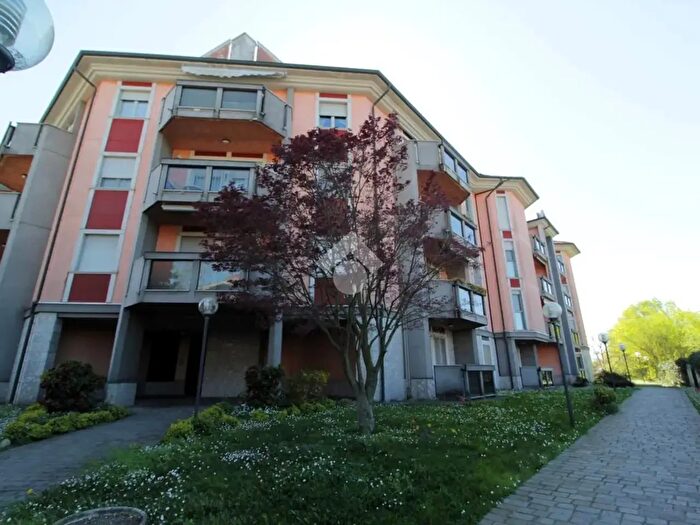 Appartamento trilocale in vendita in Via Pavese Cesare, Sedriano