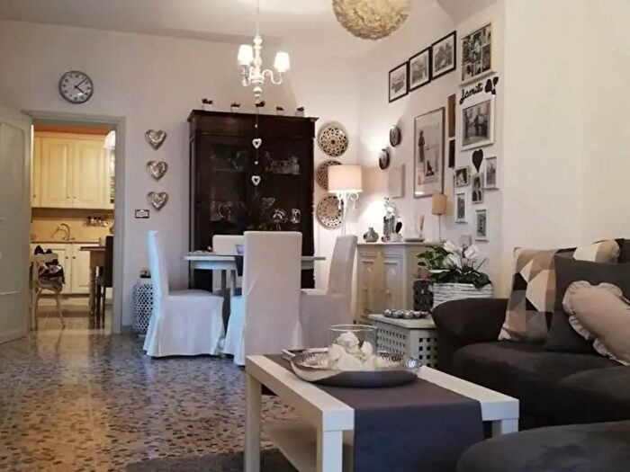 Appartamento con 7 locali in vendita in Via Debbia, Castelnuovo Di Garfagnana