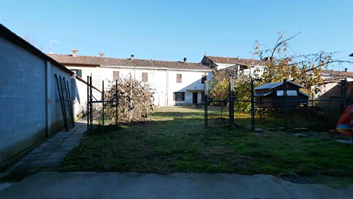Casa con 8 locali in vendita in Novi Via Verdi Arquata Scrivia Tortona Lcitalia, Pozzolo Formigaro