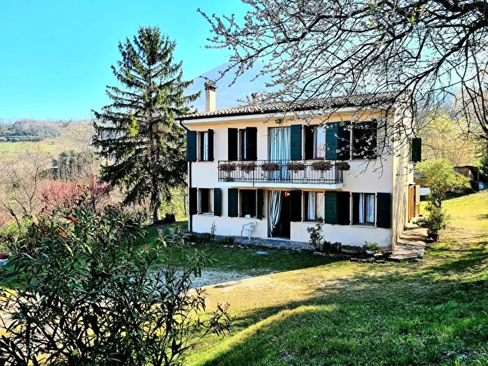 Casa con 5 locali in vendita in Via Monte Versa, Vo