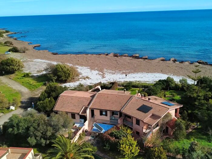 Casa con 5 locali in vendita in Via dei Ciclamini, Siniscola