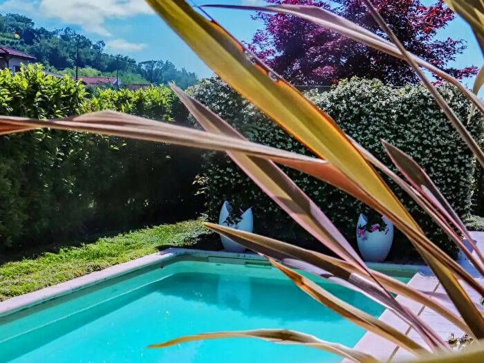 Casa con 10 locali in vendita in Vittorio Veneto