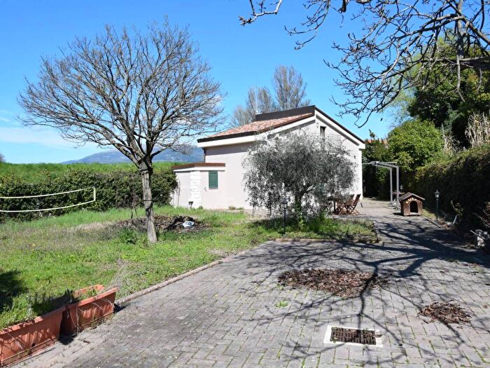 Casa trilocale in affitto in Via dei Mille, Sanmagno Sterpete Corvia, Foligno