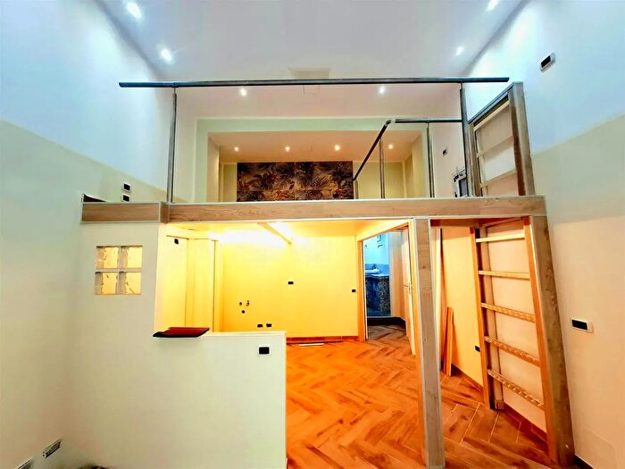 Appartamento monolocale in vendita in Signa