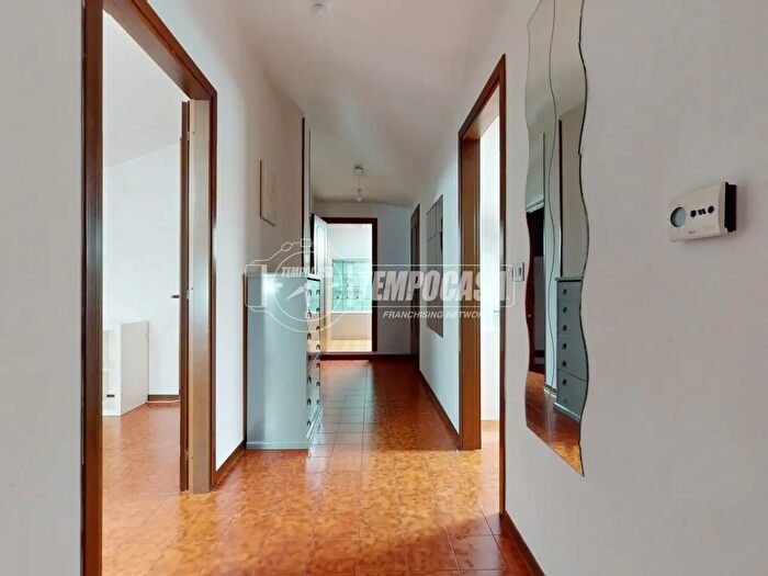 Appartamento trilocale in vendita in Via IV Novembre, Castel Maggiore