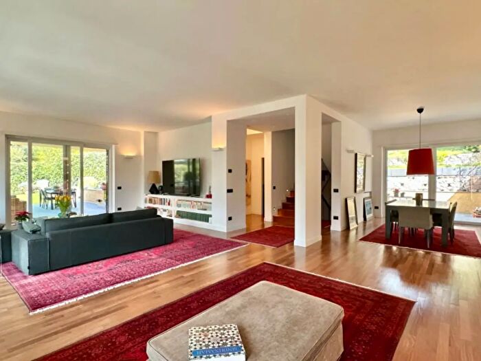 Casa con 14 locali in vendita in Largo dell'Olgiata Is, Roma