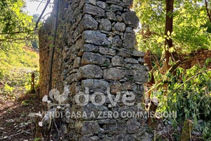 Casa bilocale in vendita in Taleggio