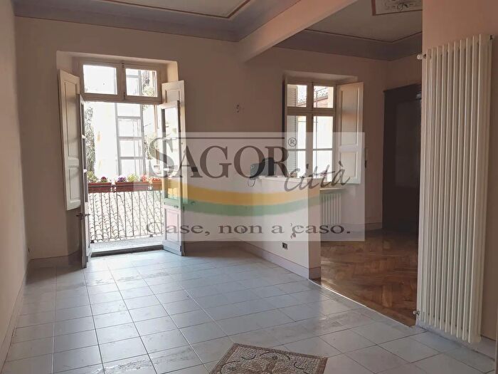 Appartamento quadrilocale in affitto in Via Montebello, Pinerolo