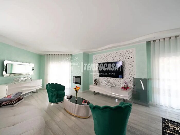 Casa con 5 locali in vendita in Selvazzano Dentro
