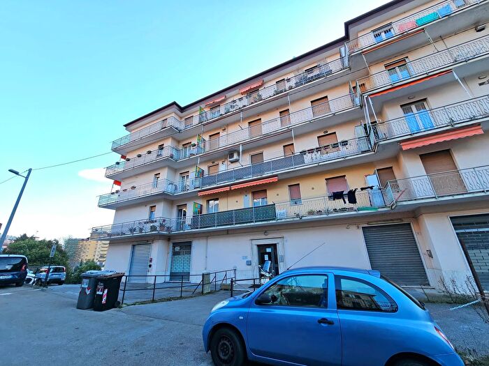 Appartamento con 5 locali in vendita in Via Torino, Campomorone