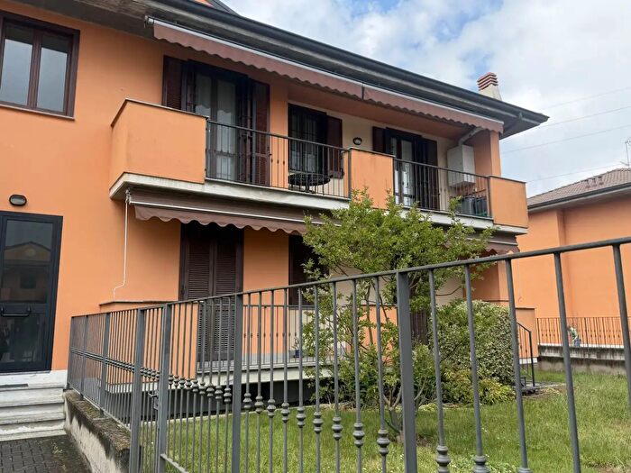 Appartamento trilocale in affitto in Cassolnovo