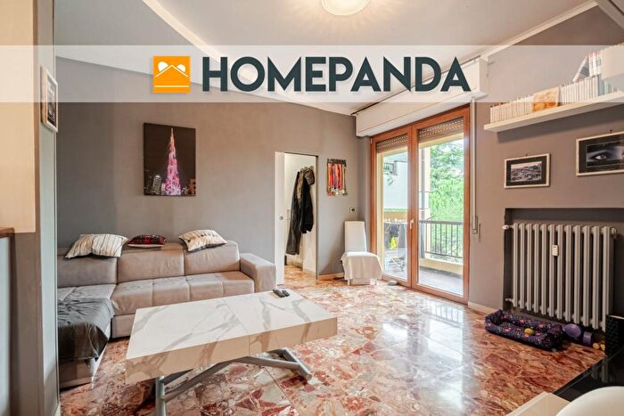 Appartamento con 6 locali in vendita in Via Migliarini, Arenzano