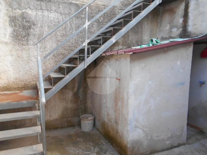 Casa con 9 locali in vendita in Castelvetrano