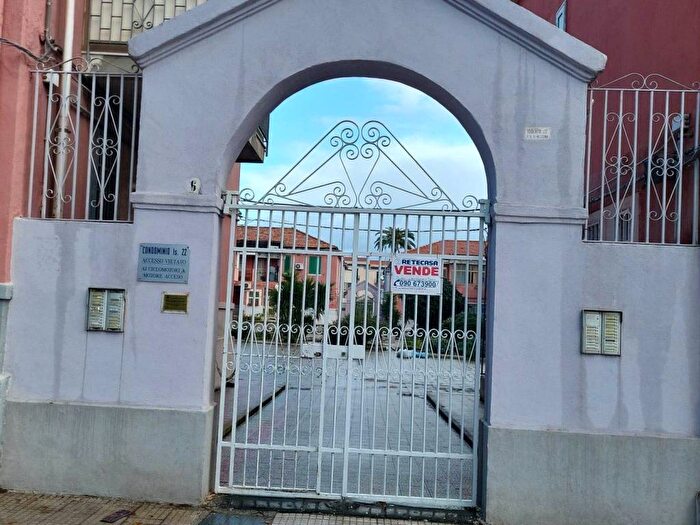 Appartamento bilocale in affitto in Via Teodoro Roosevelt, Quartiere Americano, Messina
