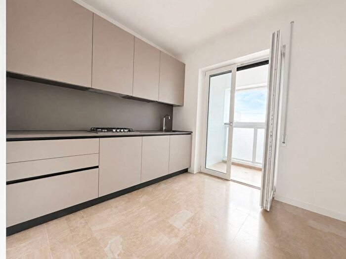 Appartamento con 6 locali in affitto in Volontari Planis, Udine