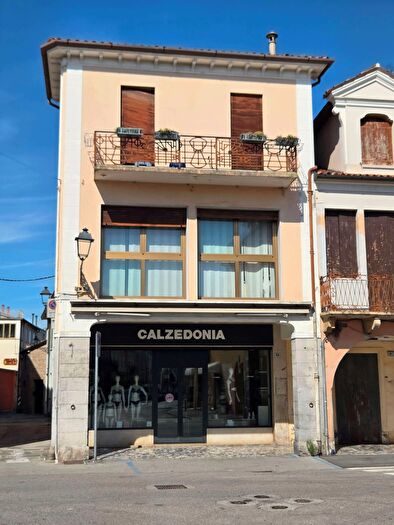 Casa con 9 locali in vendita in Via Roma, Piove Di Sacco