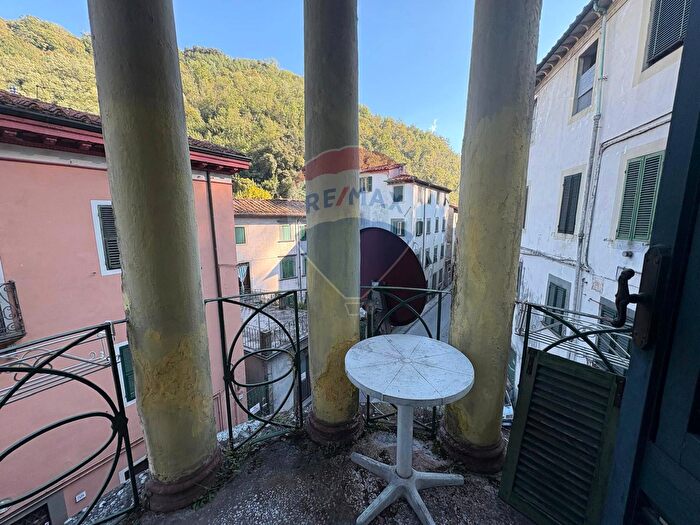 Appartamento con 5 locali in vendita in Via Chiesa Ponte a Serraglio, Bagni Di Lucca