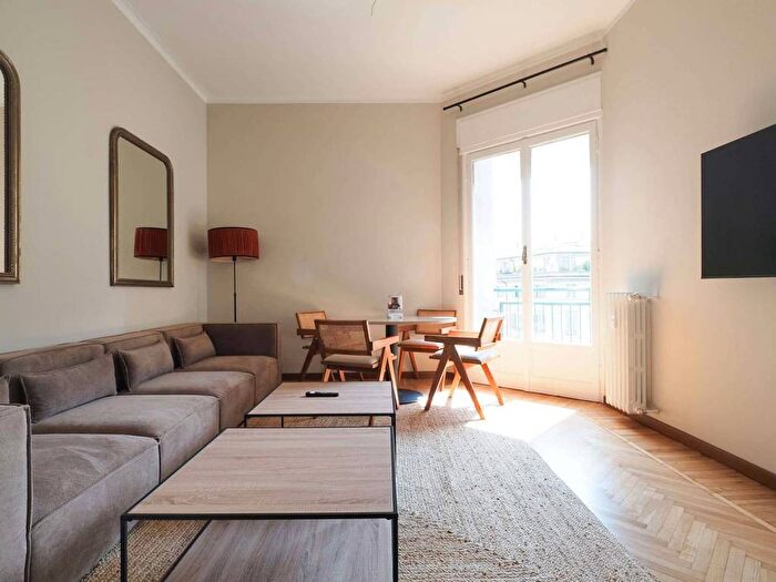Appartamento trilocale in affitto in Via della Moscova, Moscova, Milano