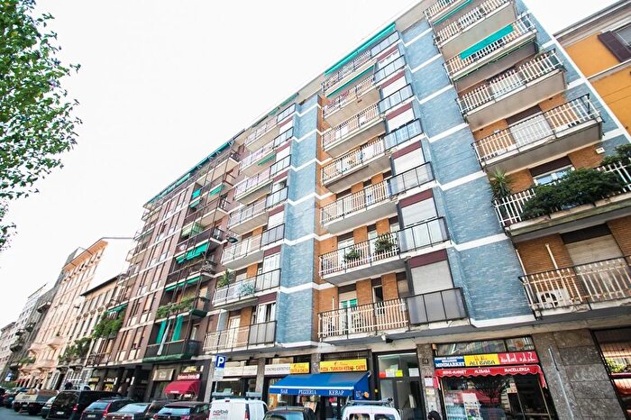 Appartamento trilocale in vendita in Piazzale Loreto, Milano