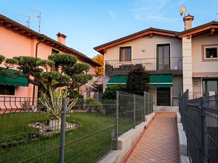 Appartamento quadrilocale in vendita in Via degli Arnaldi, Sarego