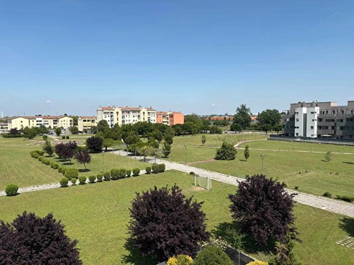 Appartamento con 6 locali in vendita in Piacenza
