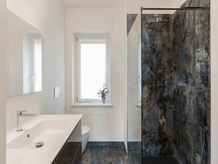 Appartamento quadrilocale in vendita in Piazza Medici, Asti