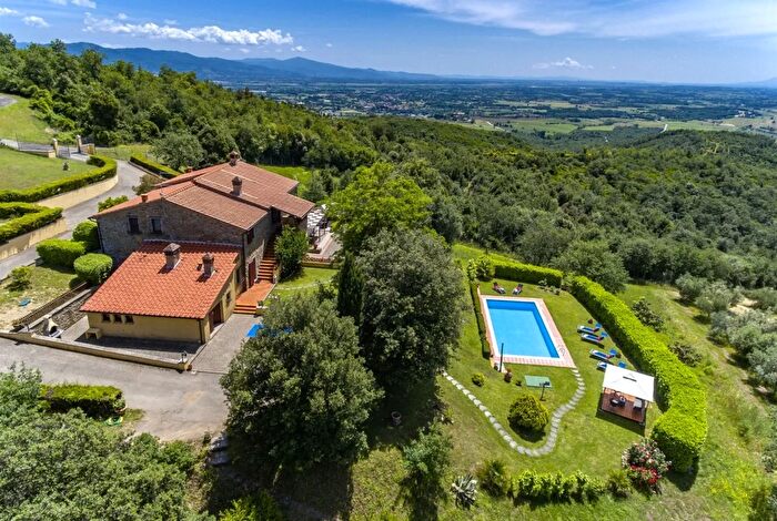 Casa in vendita in Civitella In Val Di Chiana