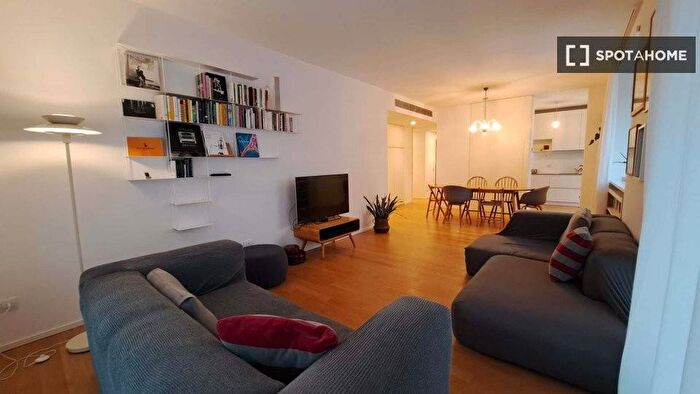 Appartamento in affitto in Via Leone Tolstoi, Piazza Napoli, Milano