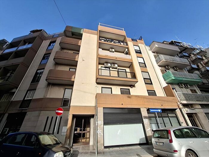 Appartamento quadrilocale in vendita in Via Michele Mirenghi, Bari