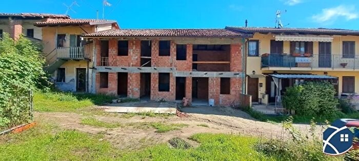 Appartamento con 6 locali in vendita in Roletto