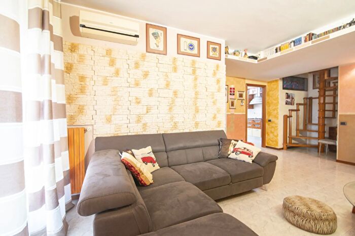 Appartamento quadrilocale in vendita in Via Giacomo Matteotti a, Pontirolo Nuovo