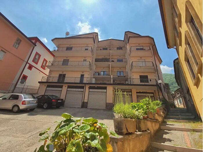 Appartamento trilocale in vendita in Via Michele Napoli, Solofra