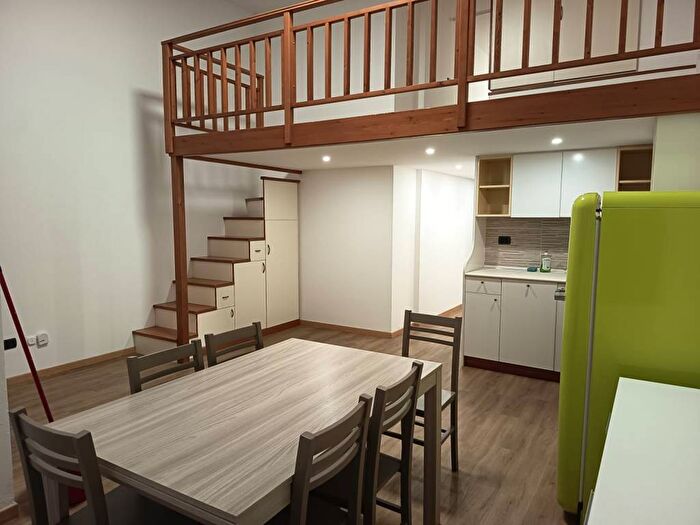 Appartamento bilocale in affitto in Via Nino Oxilia, Pasteur, Milano