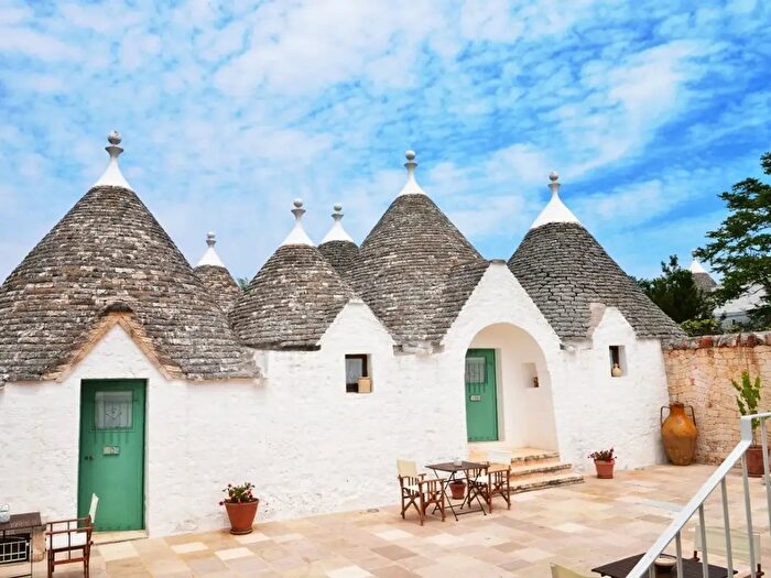 Casa con 10 locali in vendita in Contrada Specchiaruzzo, Ostuni