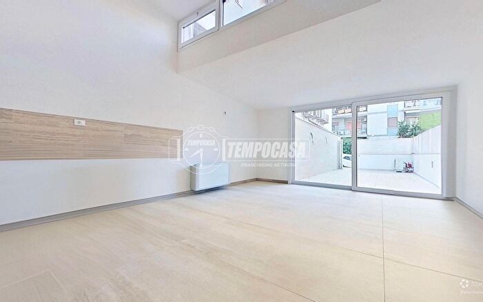 Appartamento trilocale in vendita in Via dei Passeri, Cagliari