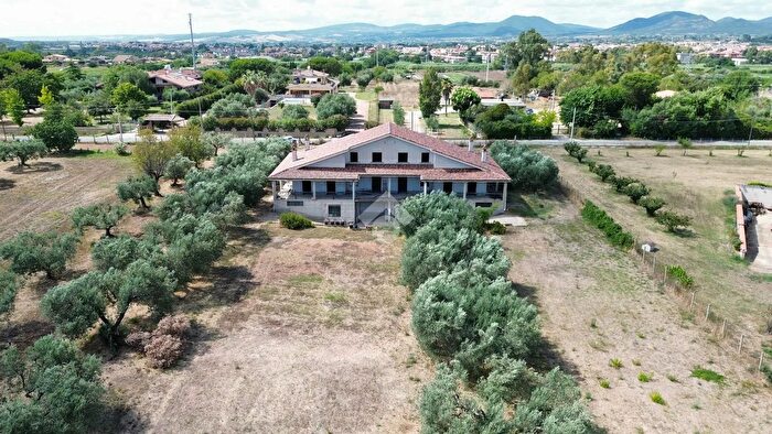 Casa con 10 locali in vendita in Via Aviatina, Cerveteri