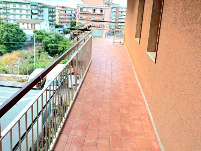 Appartamento quadrilocale in affitto in Viale Marco Polo, Picanello, Catania