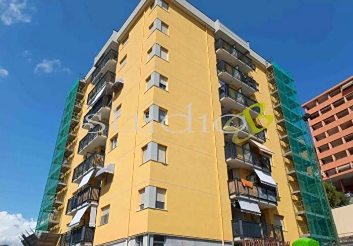 Appartamento con 7 locali in vendita in Via Garibbe, Vallecrosia