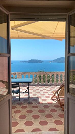 Casa con 5 locali in vendita in Lerici