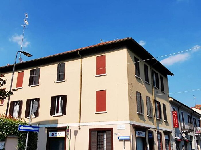 Appartamento monolocale in affitto in Via delle Forze Armate, Baggio, Milano