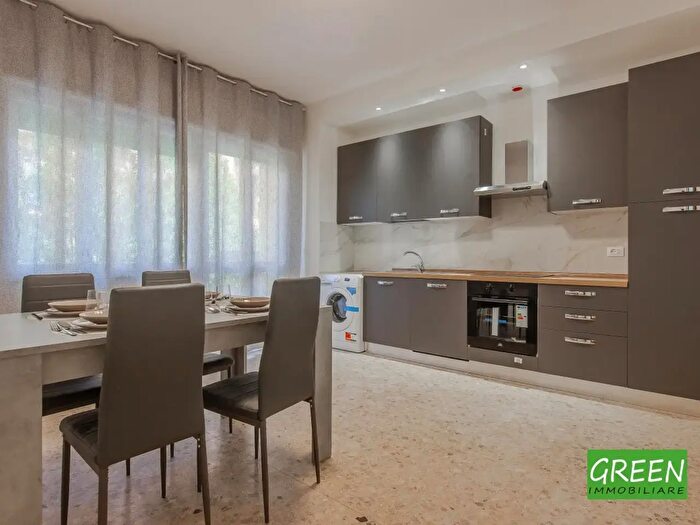 Appartamento con 5 locali in affitto in Padova