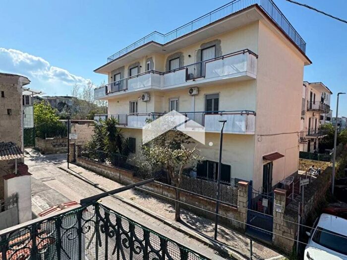 Appartamento bilocale in affitto in Via Luca Giordano, Centro, Cercola