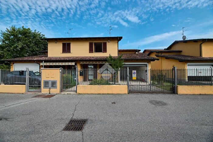 Case in Vendita e in Affitto - 2