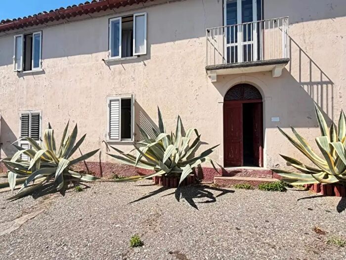 Casa con 8 locali in vendita in Viterale, Serrastretta