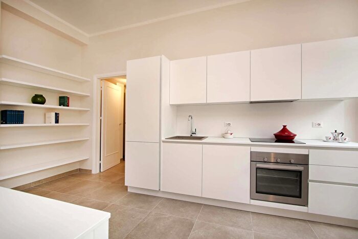 Appartamento monolocale in affitto in Via Varese, Milano