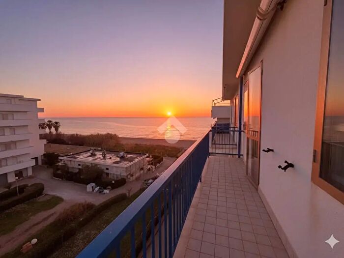 Appartamento trilocale in vendita in Via Strada Statale Sedici Europa Due Lato Nord, Termoli